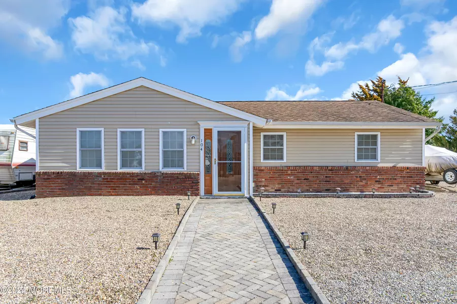 104 Cayuga Road, Barnegat, NJ 08005