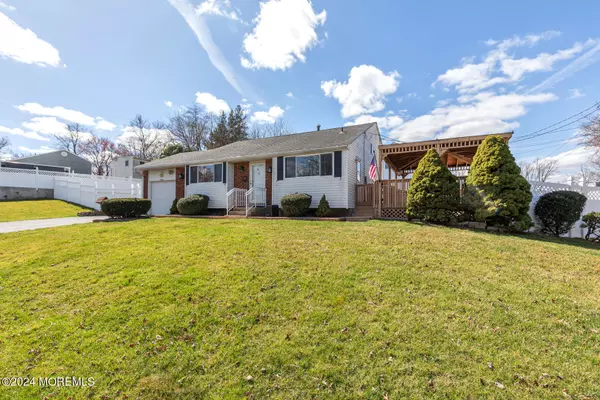 16 Frances Place, Hazlet, NJ 07730