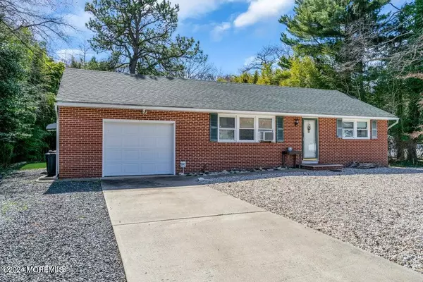 Waretown, NJ 08758,64 Clearwater Drive