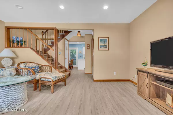 Lavallette, NJ 08735,26 Philadelphia Avenue #8