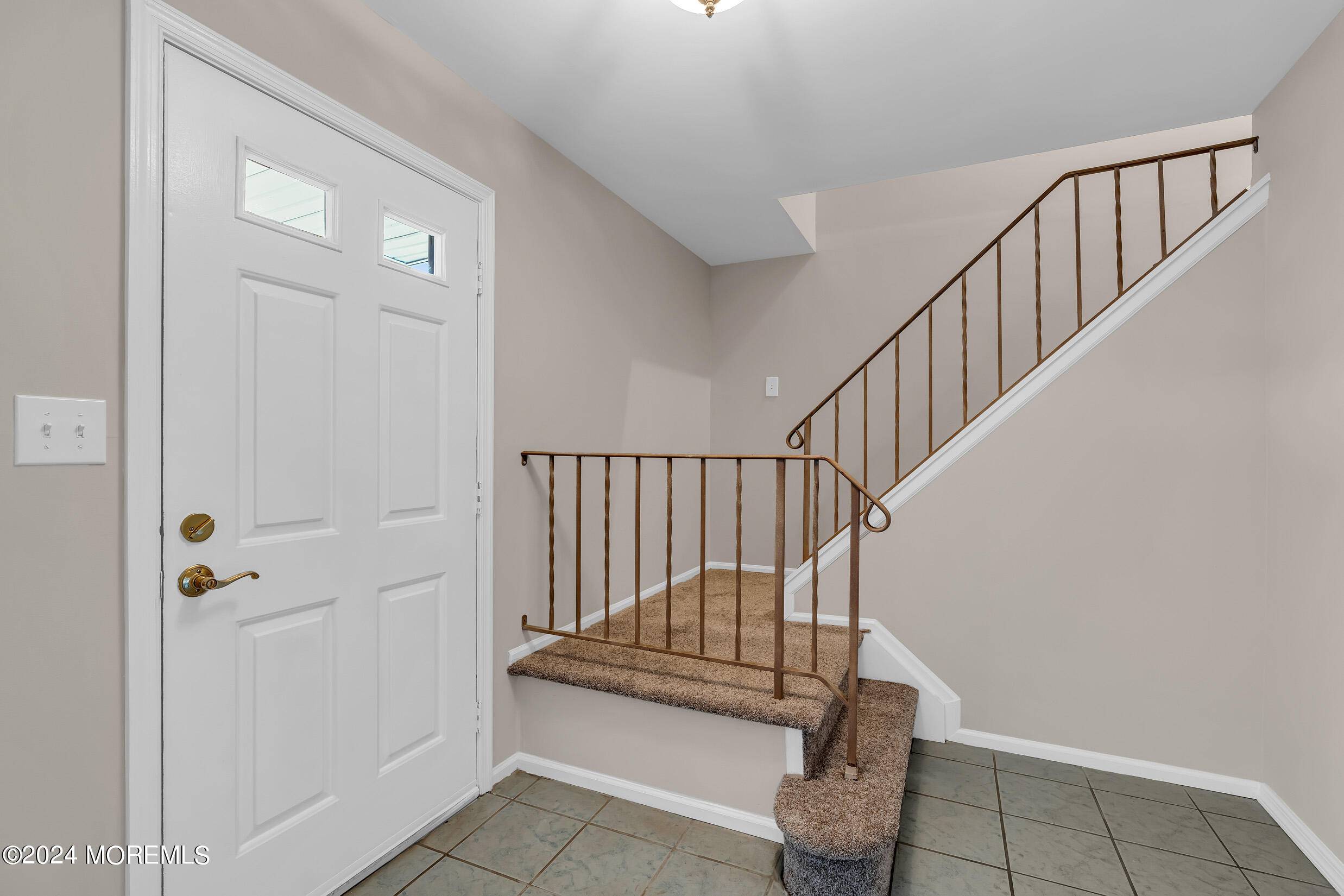 Howell, NJ 07731,3 Lampost Court