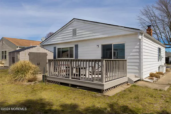 Toms River, NJ 08757,37 Santo Domingo Drive