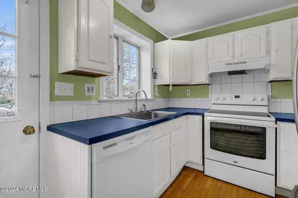 Port Monmouth, NJ 07758,302 Main Street