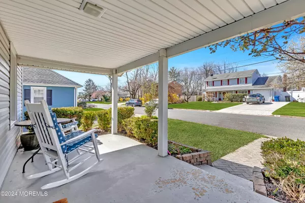 Red Bank, NJ 07701,59 Walnut Avenue