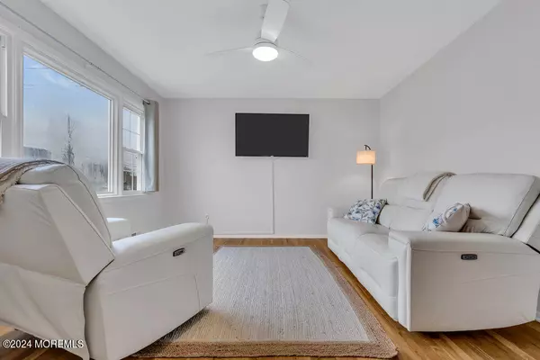 Point Pleasant Beach, NJ 08742,110 Griffiths Avenue
