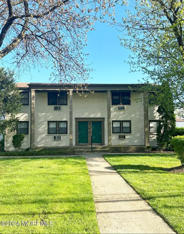 500 Cliffwood Avenue #D-16, Matawan, NJ 07747