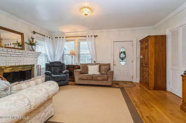 Long Branch, NJ 07740,15 Grove Street