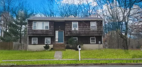 985 Claire Drive, Lakewood, NJ 08701