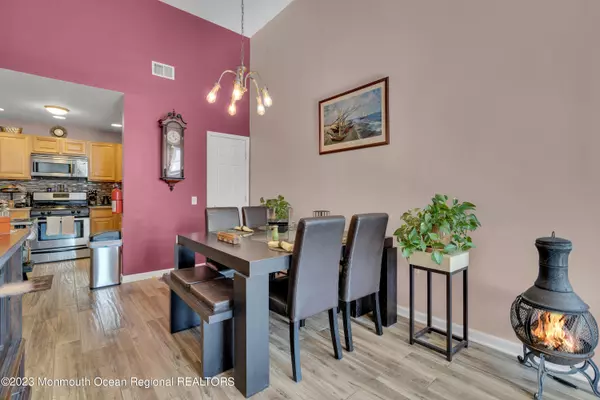 Paterson, NJ 07501,19 Market Street #401