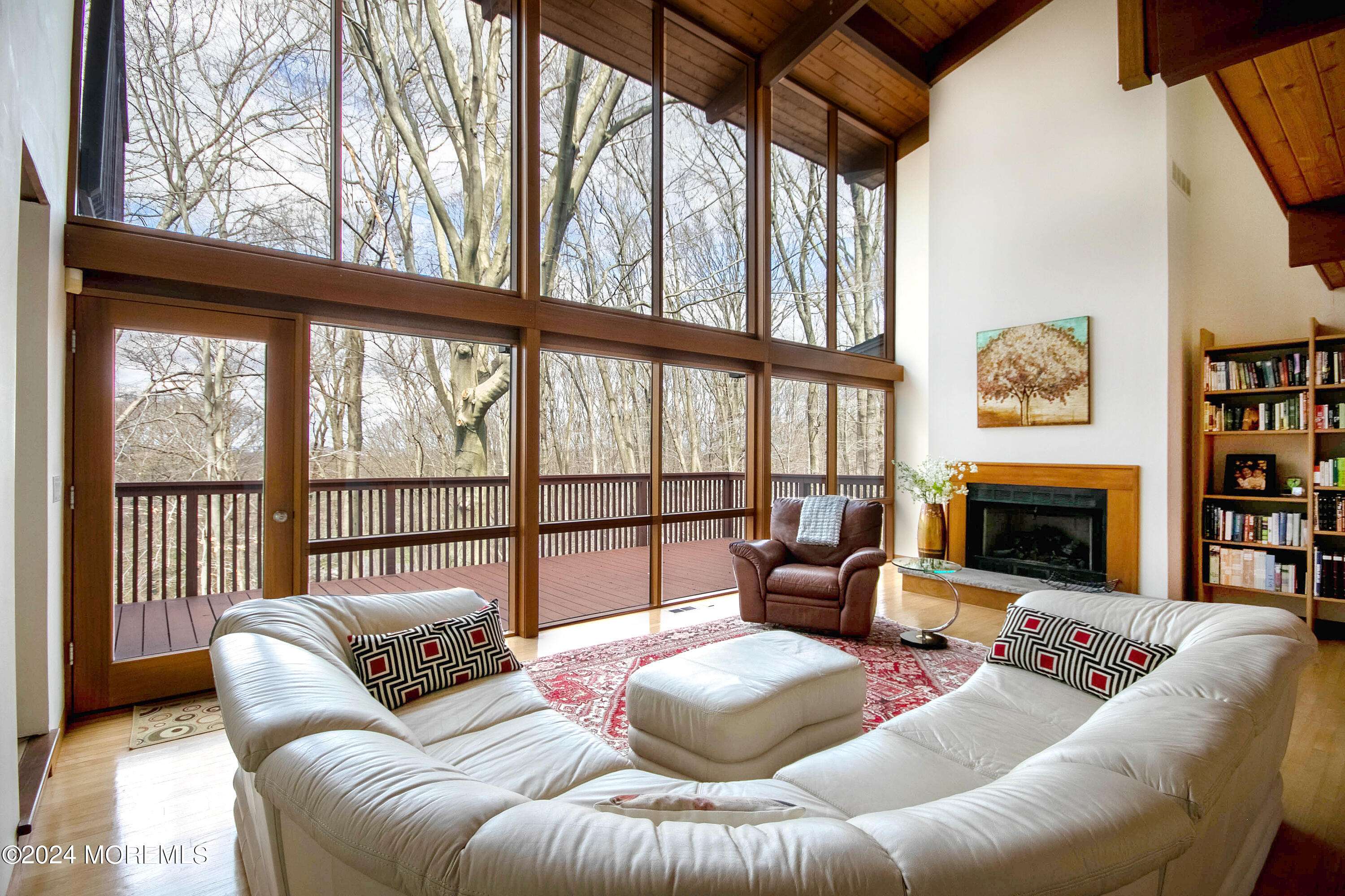 Holmdel, NJ 07733,8 Iron Hill Drive