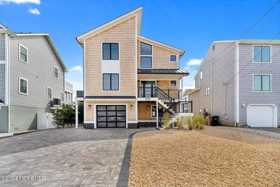 219 24th Avenue, Seaside Park, NJ 08752