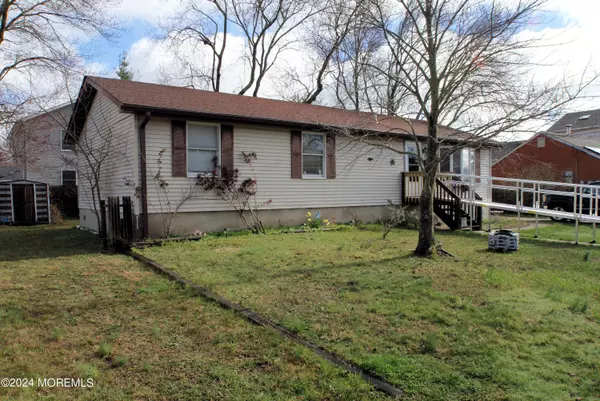 Waretown, NJ 08758,91 Ocean Avenue