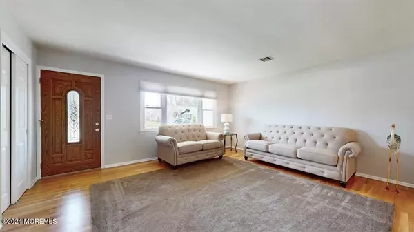 Toms River, NJ 08757,86 Northumberland Drive