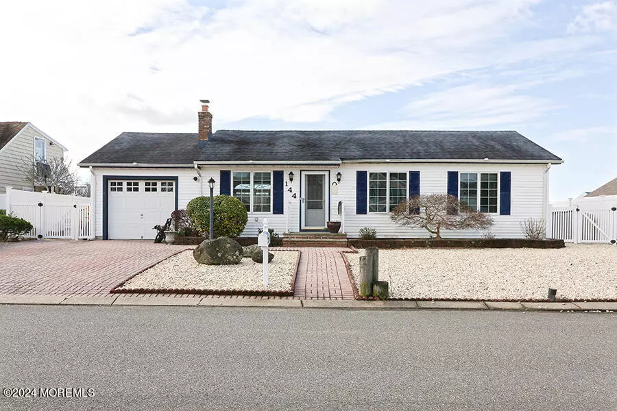 144 Anita Drive, Manahawkin, NJ 08050