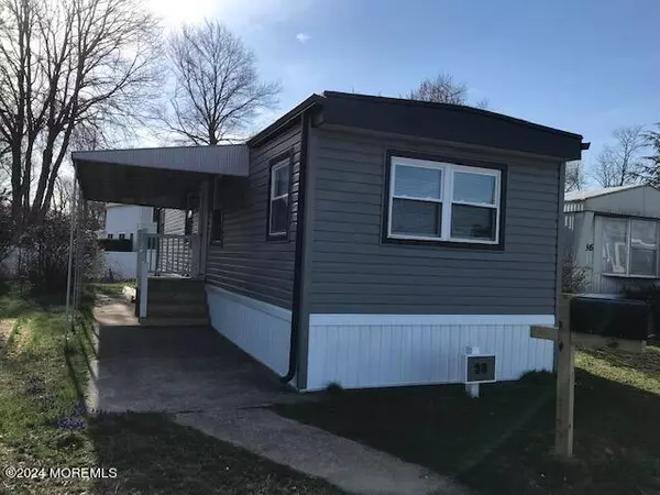 Hazlet, NJ 07730,38 Locust Grove