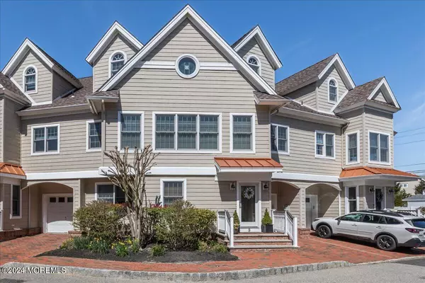 Manasquan, NJ 08736,3 Drawbridge Lane #2