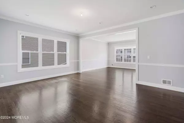 Lakewood, NJ 08701,14 Nussbaum Avenue