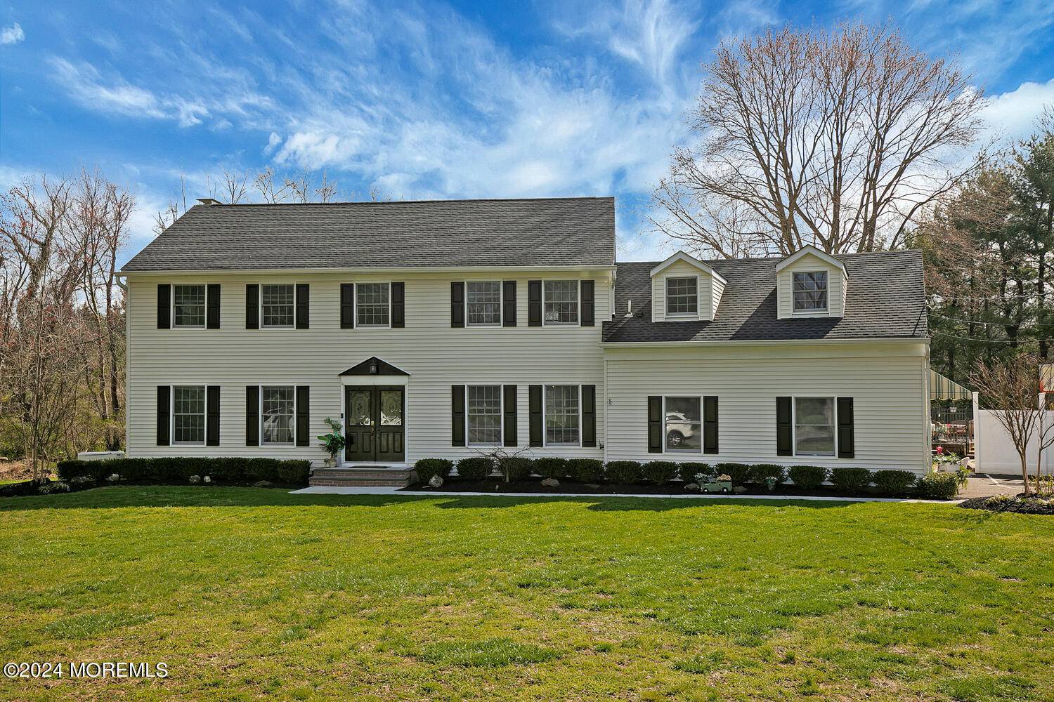 6 Edgebrook Court, Middletown, NJ 07748