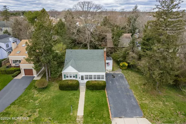 1809 Beverly Avenue, Spring Lake Heights, NJ 07762