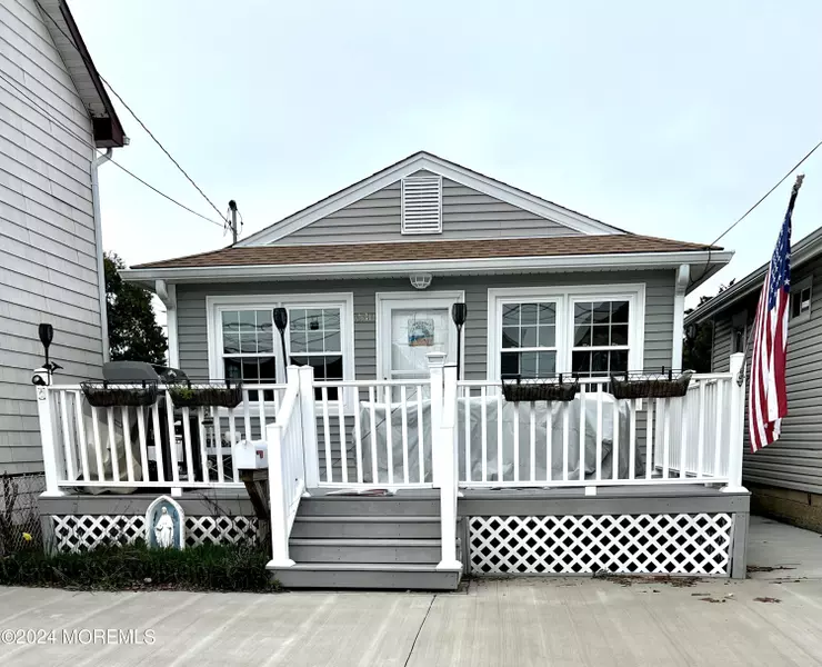 330 Dupont Avenue, Seaside Heights, NJ 08751