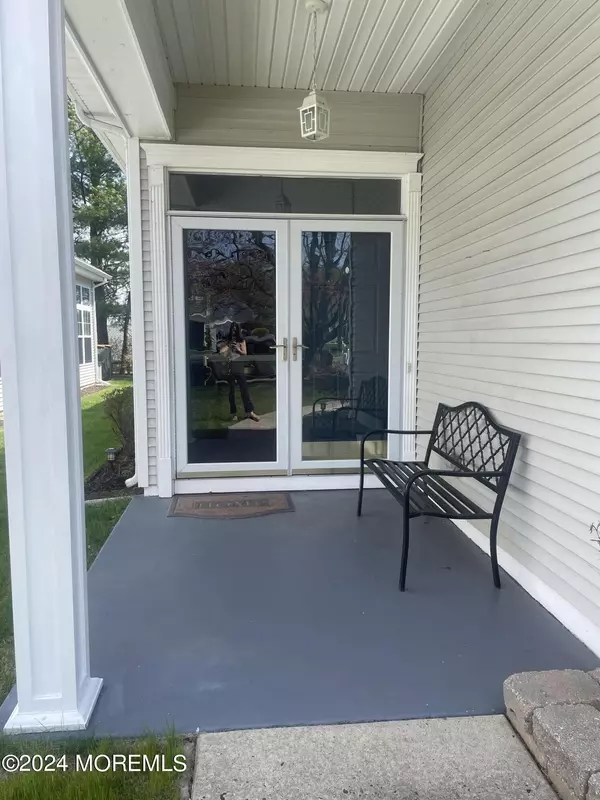 Lakewood, NJ 08701,12 Dapplefields Court