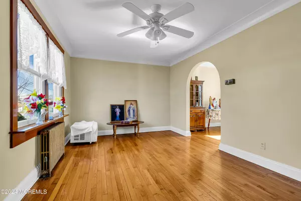 South Amboy, NJ 08879,17 Dodd Place