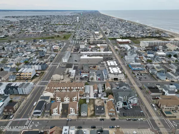 Seaside Heights, NJ 08751,122 Fremont Avenue