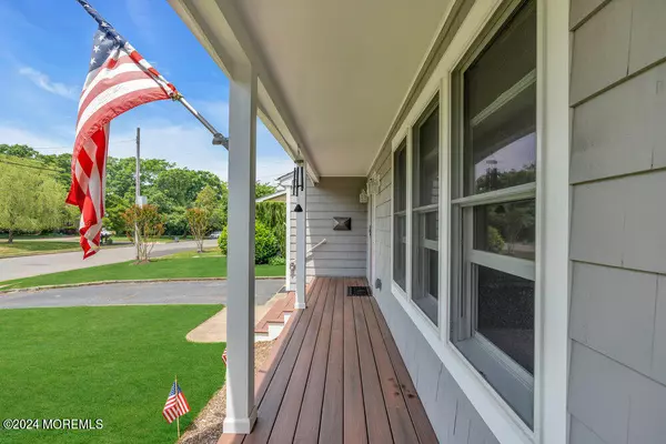Point Pleasant Beach, NJ 08742,322 Curtis Avenue