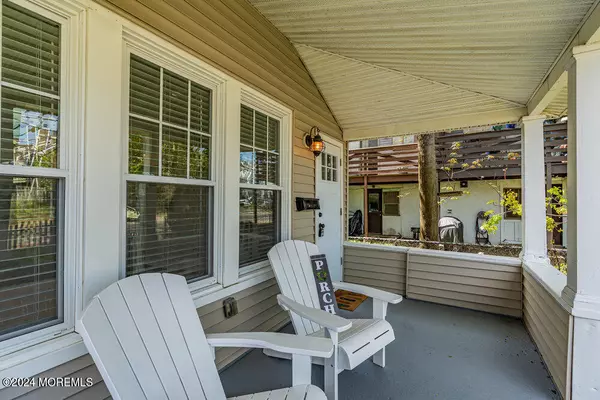 Highlands, NJ 07732,251 Bay Avenue