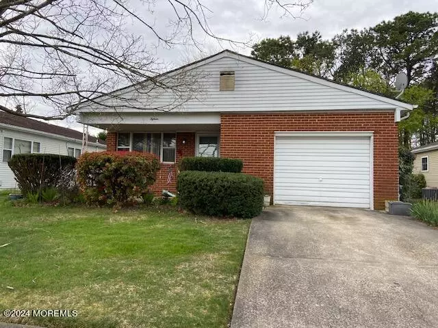 Toms River, NJ 08757,15 Lumsden Street