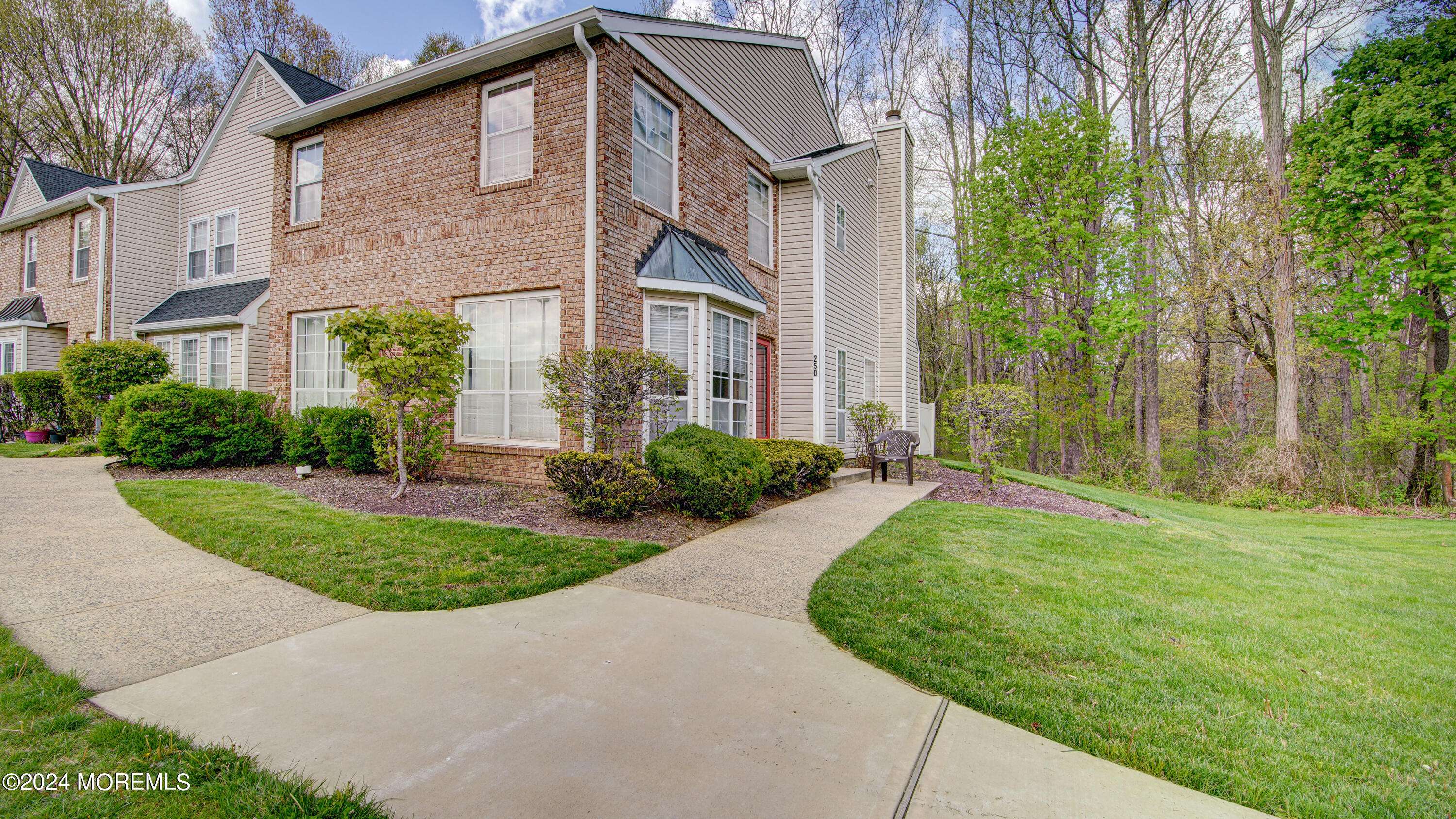 250 Teasdale Place, Morganville, NJ 07751