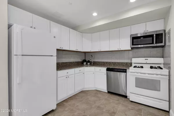 Edison, NJ 08817,134 College Drive #134