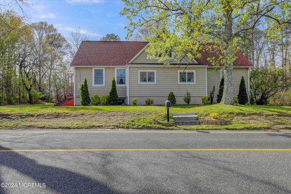 Jackson, NJ 08527,710 Freehold Road