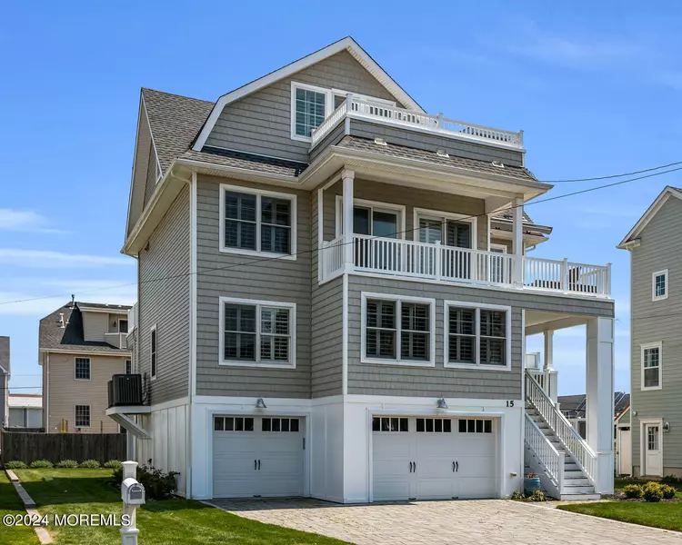 15 Longview Way, Sea Bright, NJ 07760