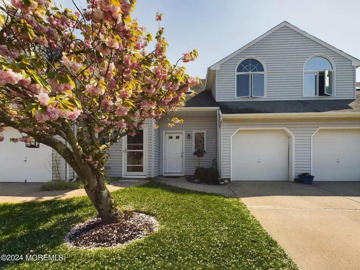 Long Branch, NJ 07740,8 Shore Drive