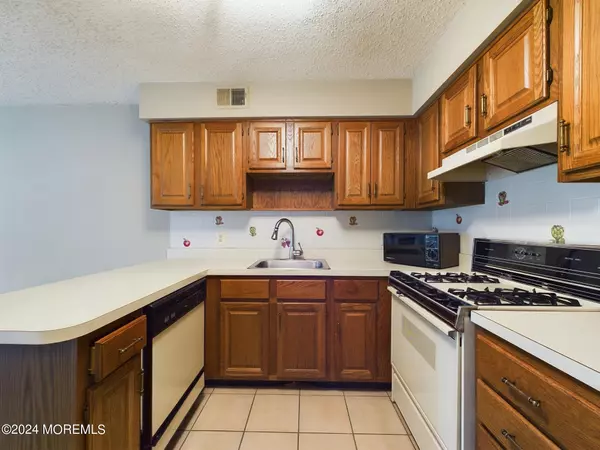 Long Branch, NJ 07740,8 Shore Drive