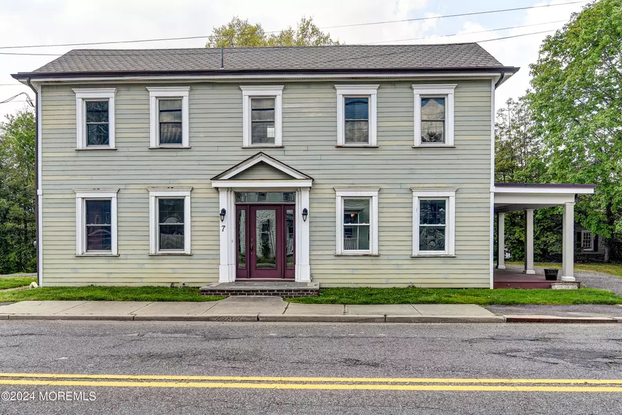 7 Main Street, Englishtown, NJ 07726