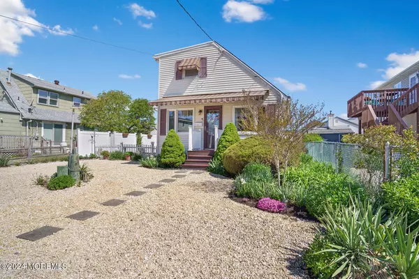 Seaside Park, NJ 08752,118 Surf Drive