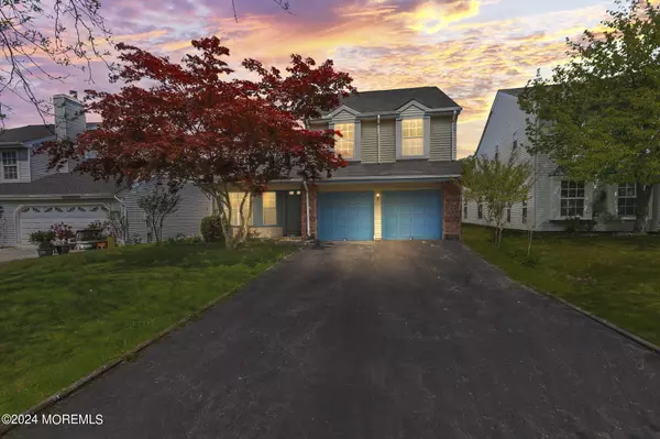 25 Carmel Way, Eatontown, NJ 07724