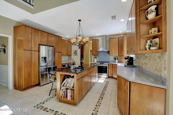 Millstone, NJ 08535,28 Cranbury Brook Drive
