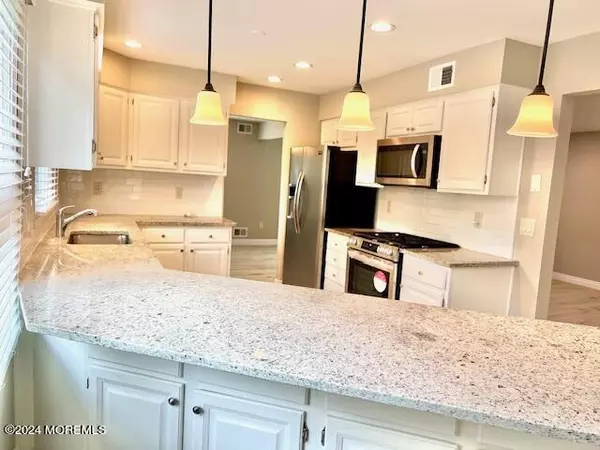 Lakewood, NJ 08701,109 Petty Place