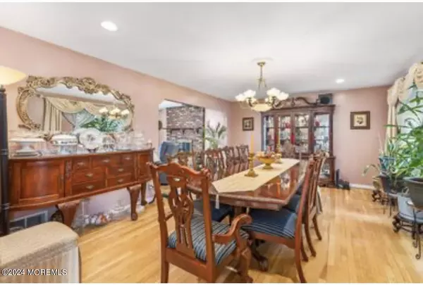 Parlin, NJ 08859,4 Glynn Court