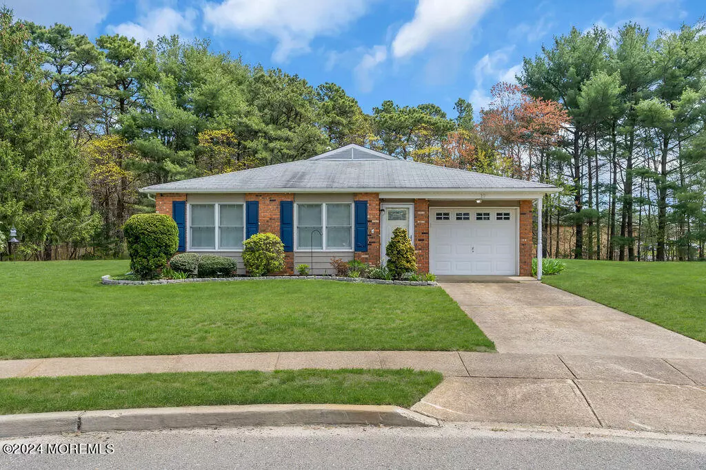 Brick, NJ 08723,19 Tudor Court