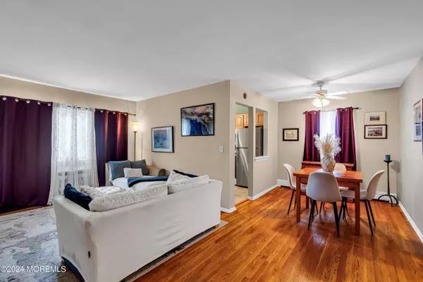 Eatontown, NJ 07724,17 Juniper Lane #B