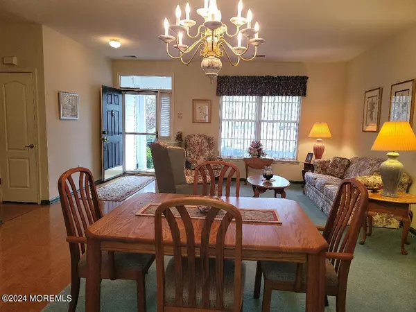 Lakewood, NJ 08701,15 Silverside Road