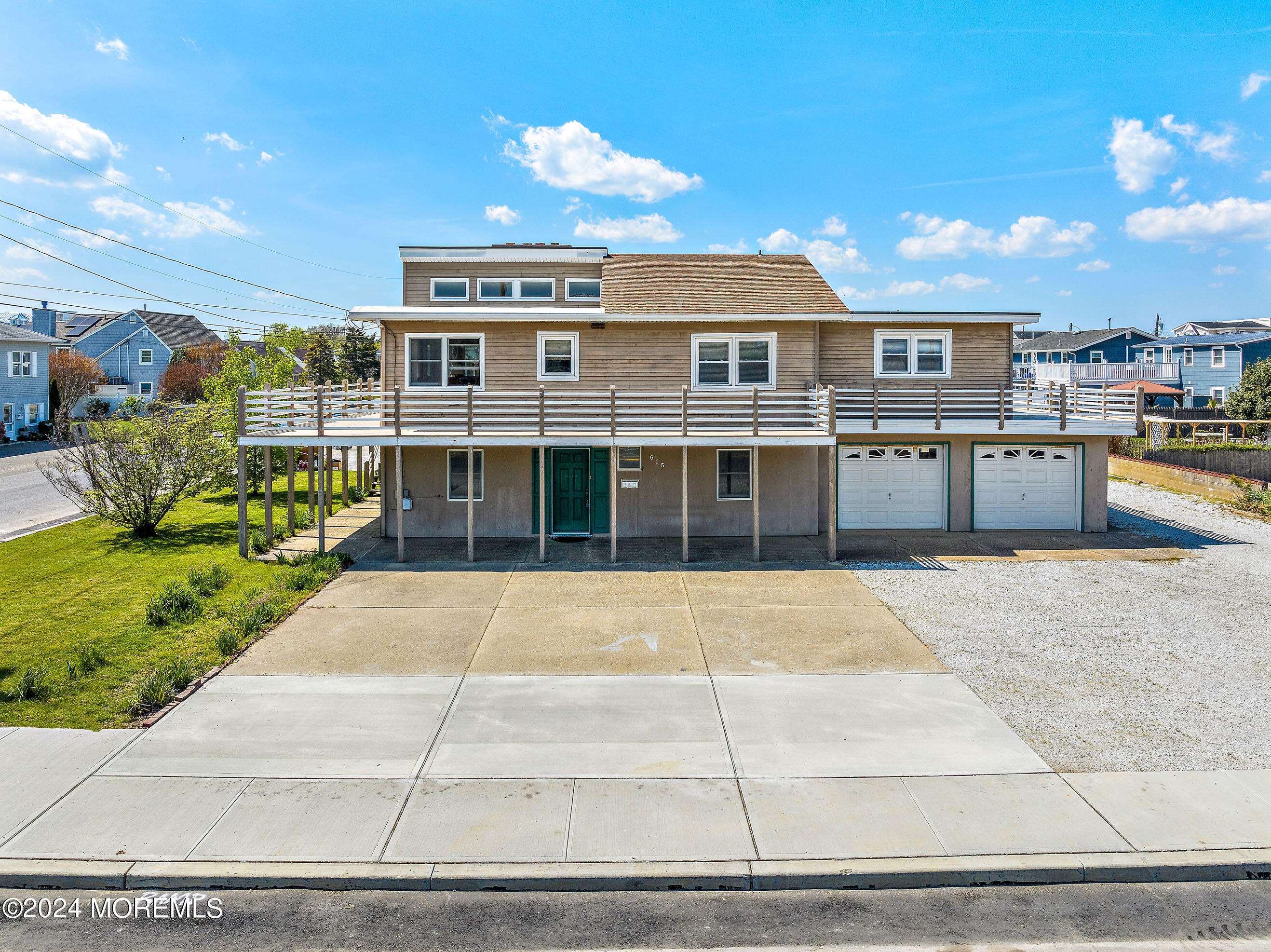 Ship Bottom, NJ 08008,615 Barnegat Avenue