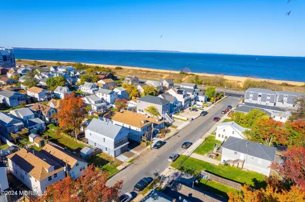 Keansburg, NJ 07734,24 Bayview Avenue