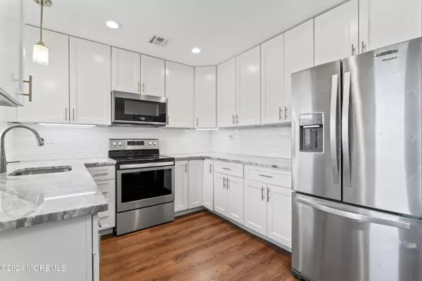 Lakewood, NJ 08701,993 Argyll Circle #Unit B