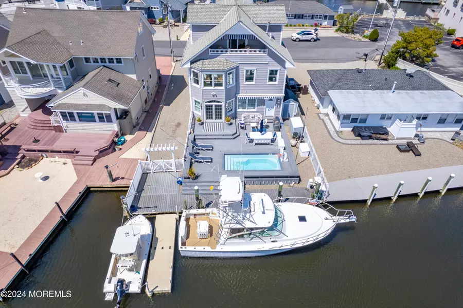 1 6th Terrace, Ortley Beach, NJ 08751