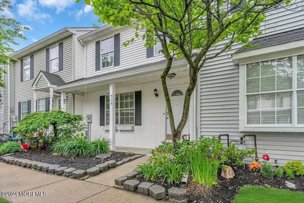 Lakewood, NJ 08701,568 Davids Court